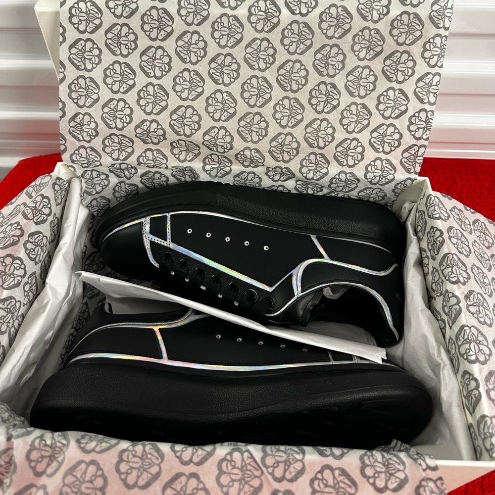 Men’s Alexander McQueen Low Top Platforms Black w/Prism piping Size 44 1/2 NWT